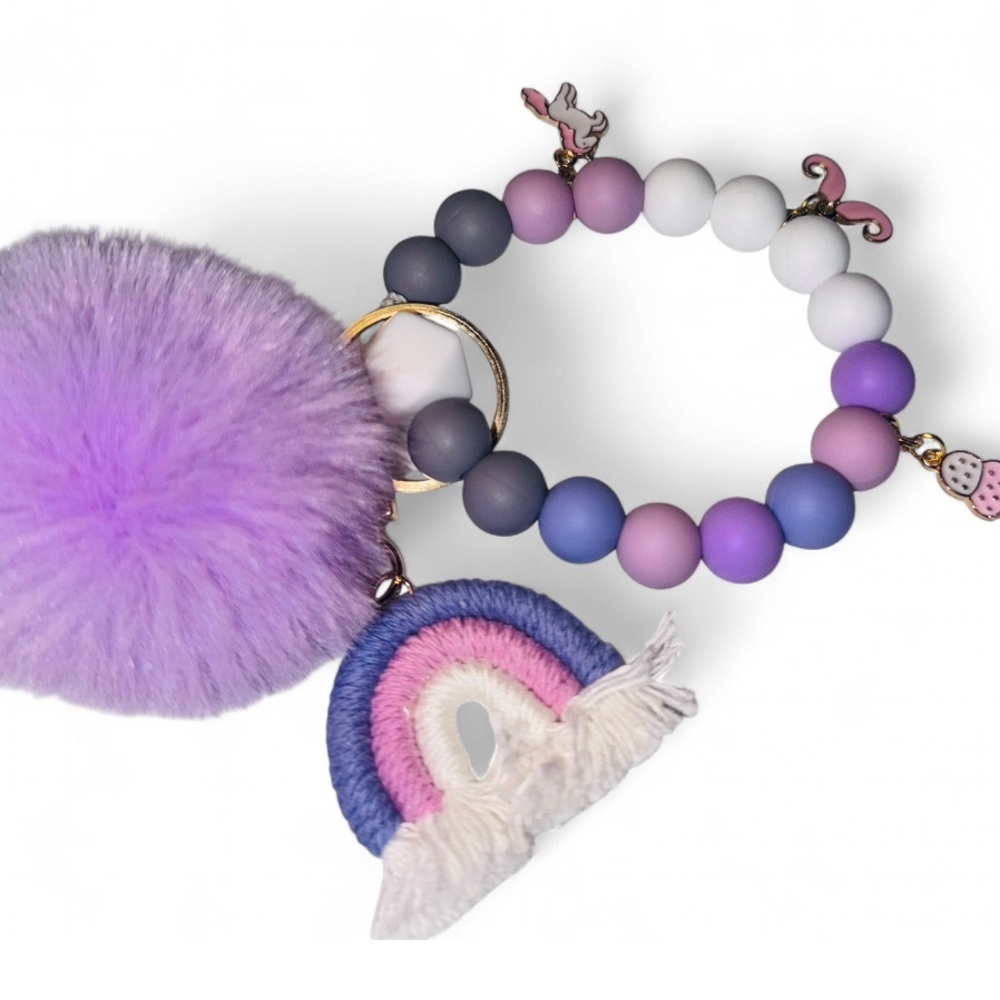 Dreamy Delight Women’s Silicone Beaded Keychain - Picture 3 of 6